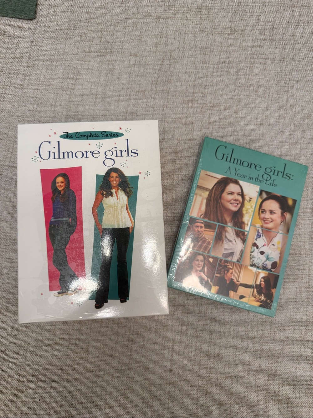 Gilmore Girls the complete series 1-7 + a year in the life DVDs new in box